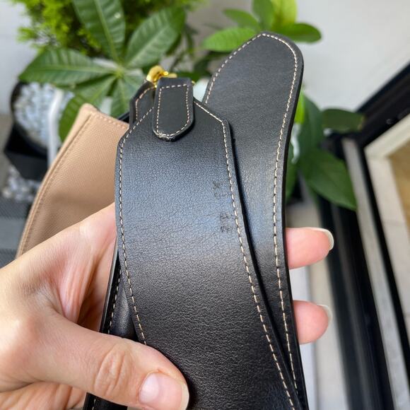 ☘️ YUZEFI CURVED STRUCTURED DORIS BAG IN BEIGE - Picture 15 of 17